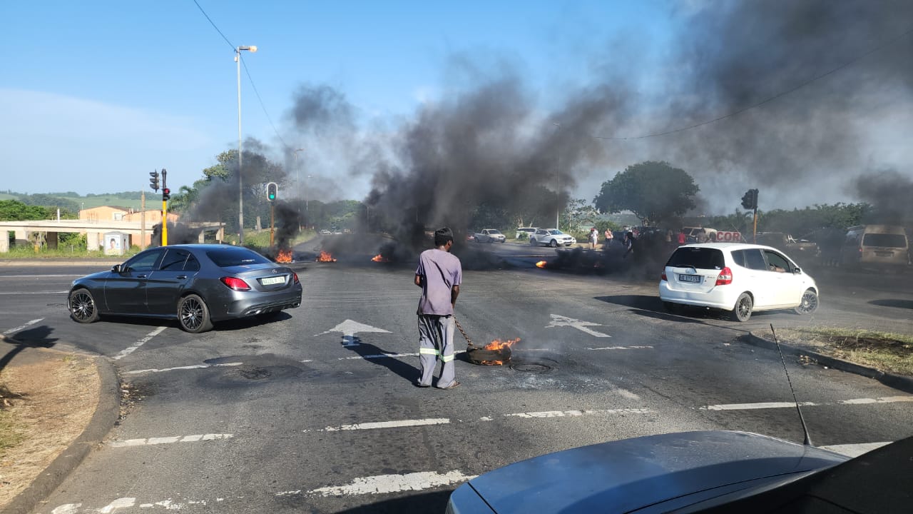 Fresh Protests Erupt In Phoenix As Power Outages Continue | GroundUp